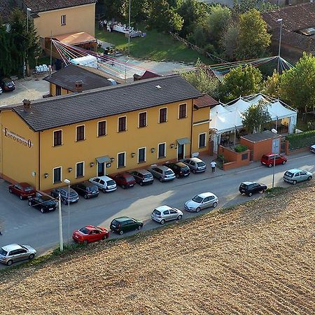 Albergo Escondido Soresina Экстерьер фото