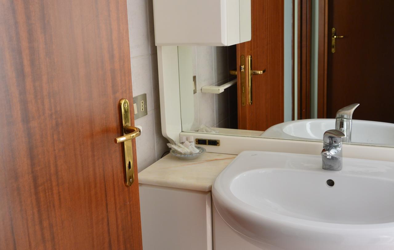 Albergo Escondido Soresina Экстерьер фото